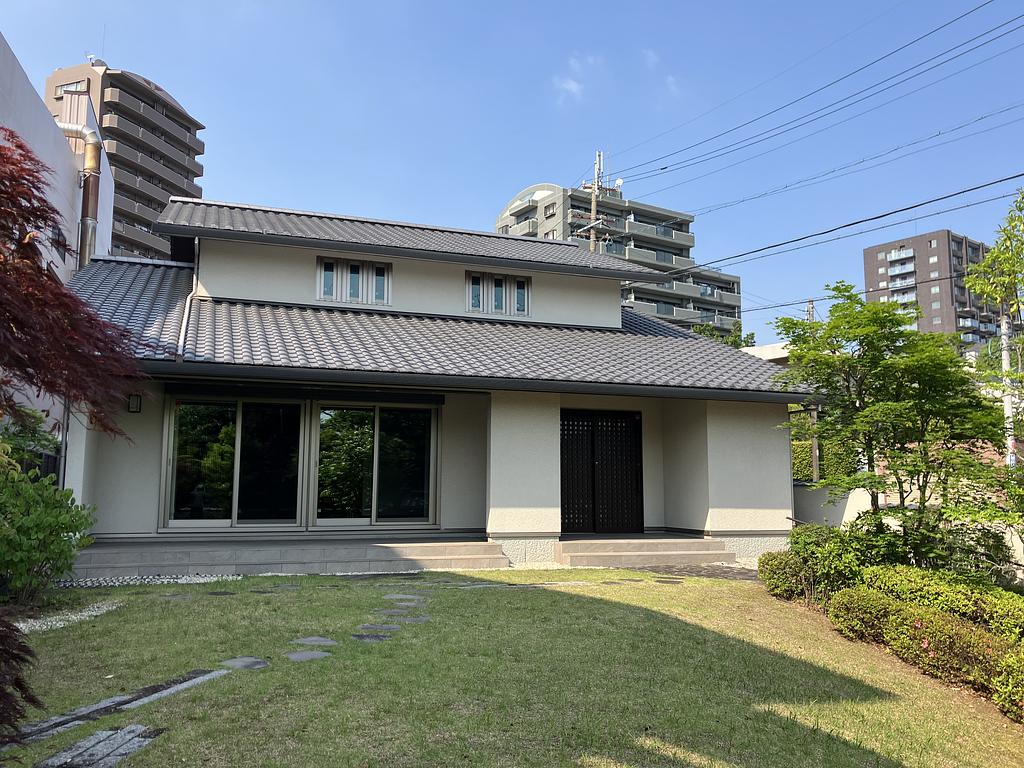 Maruyama House -